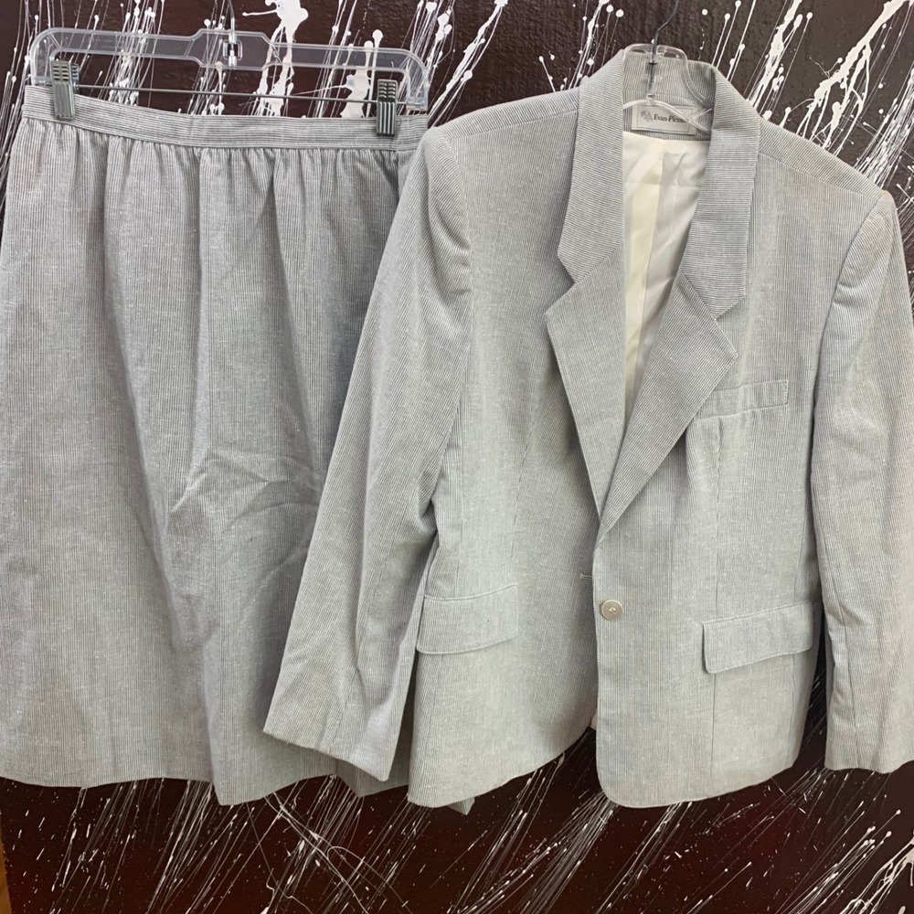 Evan-Picone Vintage Skirt Suit Set Blue White Stripe Union Made Size 14 Blazer